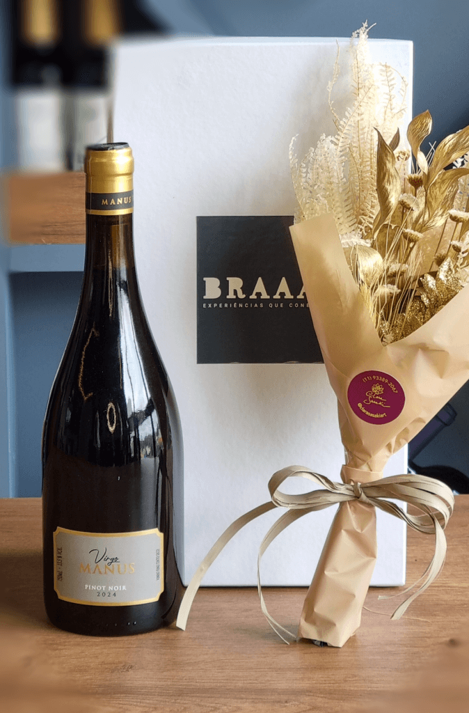 Kit presente vinho Pinot Noir + Flores